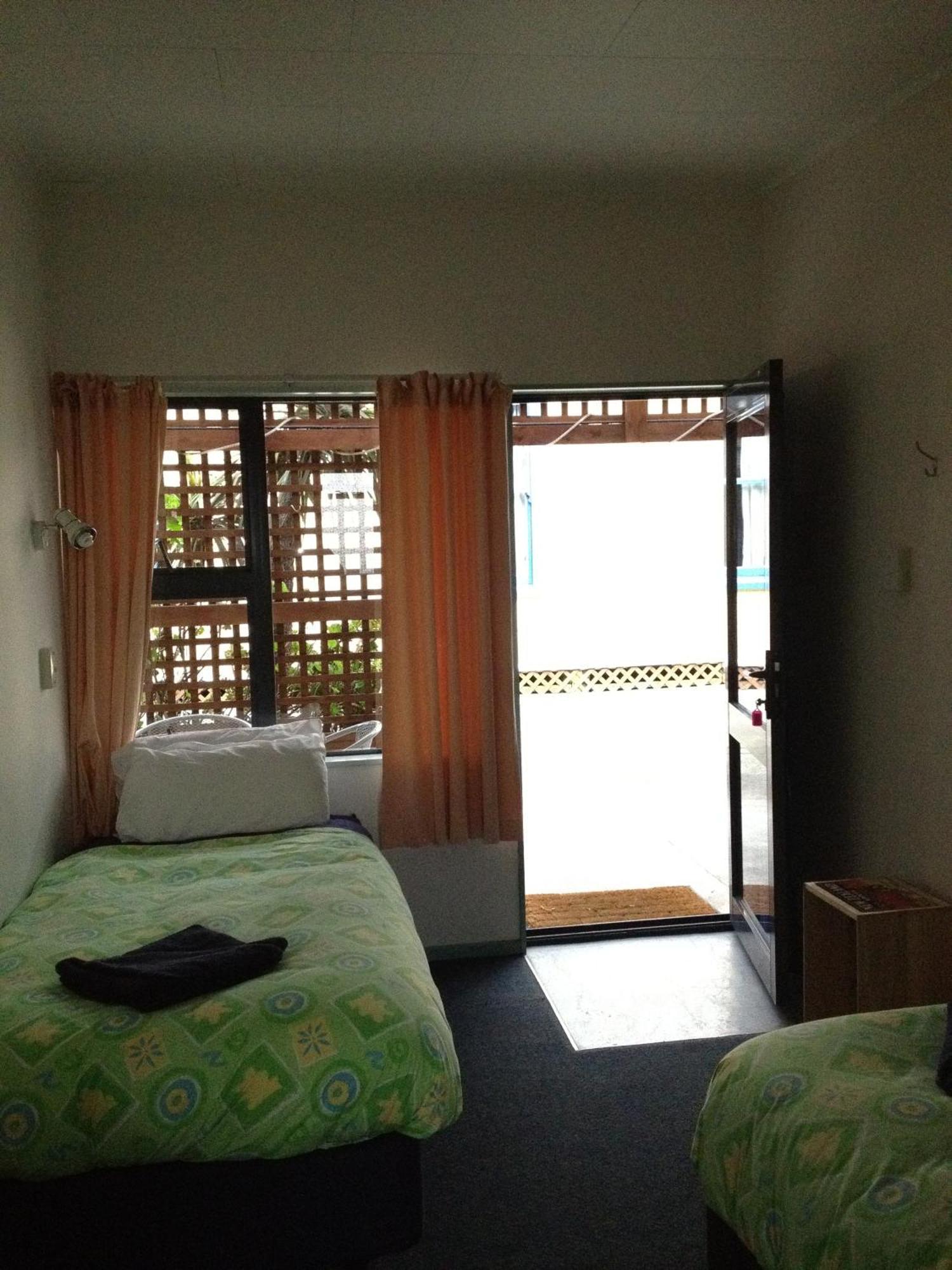 Sequoia Lodge Backpackers Picton Extérieur photo