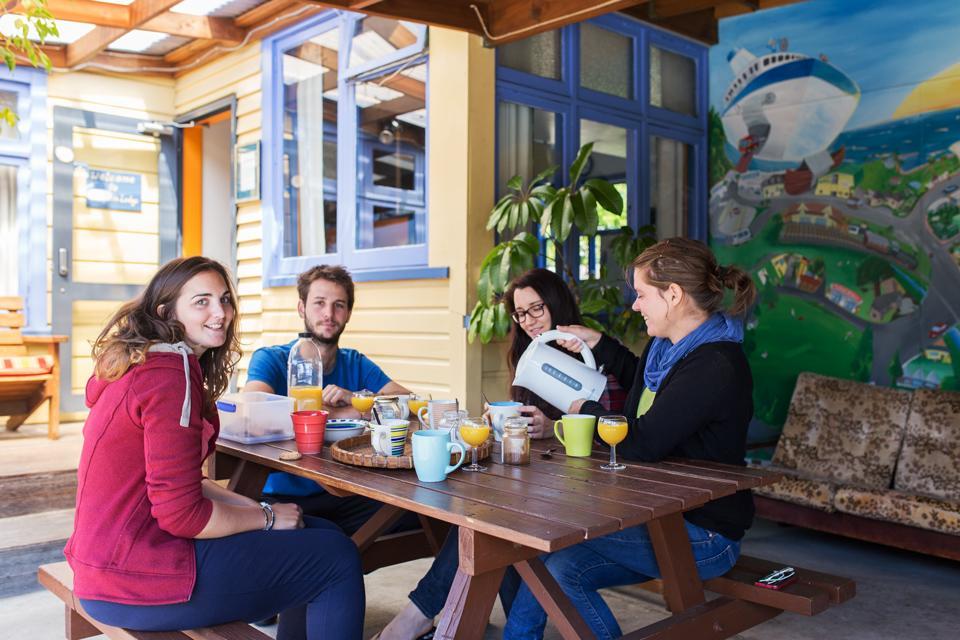 Sequoia Lodge Backpackers Picton Extérieur photo