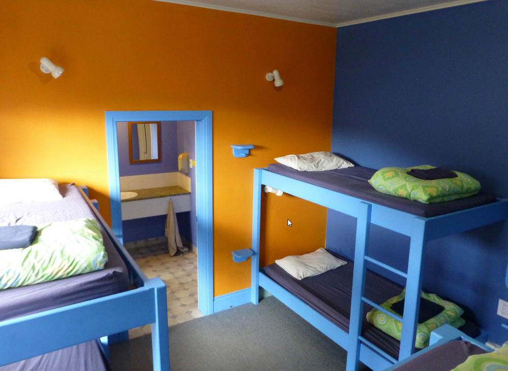 Sequoia Lodge Backpackers Picton Extérieur photo