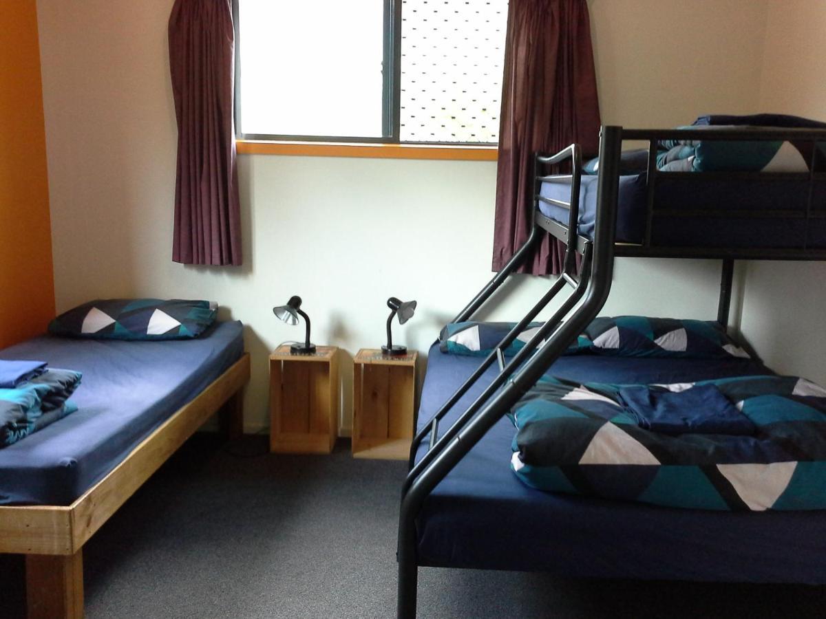 Sequoia Lodge Backpackers Picton Extérieur photo